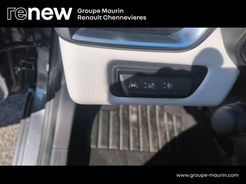 Photo 20 de l’annonce de RENAULT Clio d’occasion à vendre à CHENNEVIÈRES-SUR-MARNE