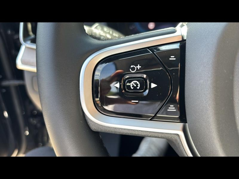 Photo 11 de l’annonce de VOLVO XC90 d’occasion à vendre à AIX-EN-PROVENCE