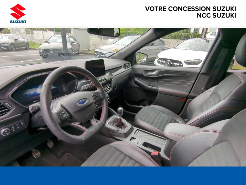 Photo 13 de l’annonce de FORD Kuga d’occasion à vendre à BELLERIVE-SUR-ALLIER