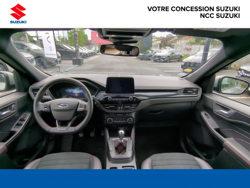 Photo 15 de l’annonce de FORD Kuga d’occasion à vendre à BELLERIVE-SUR-ALLIER