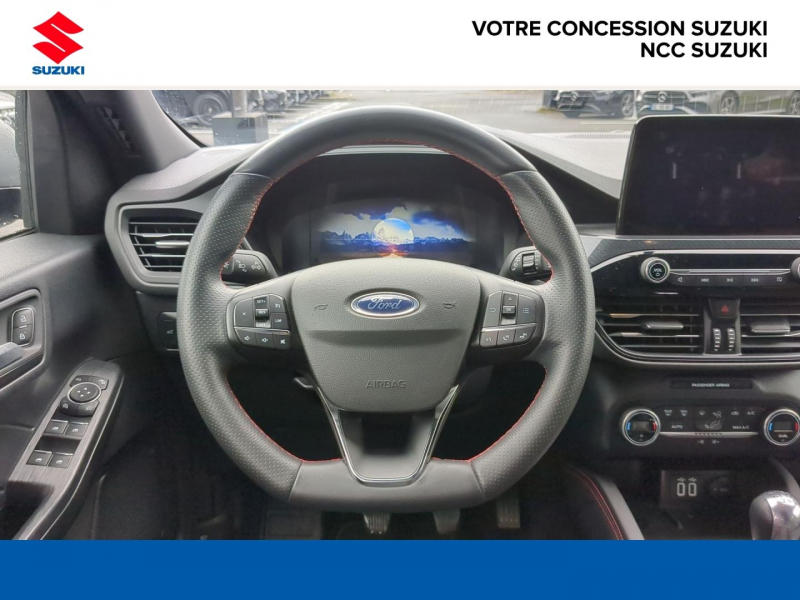 Photo 16 de l’annonce de FORD Kuga d’occasion à vendre à BELLERIVE-SUR-ALLIER