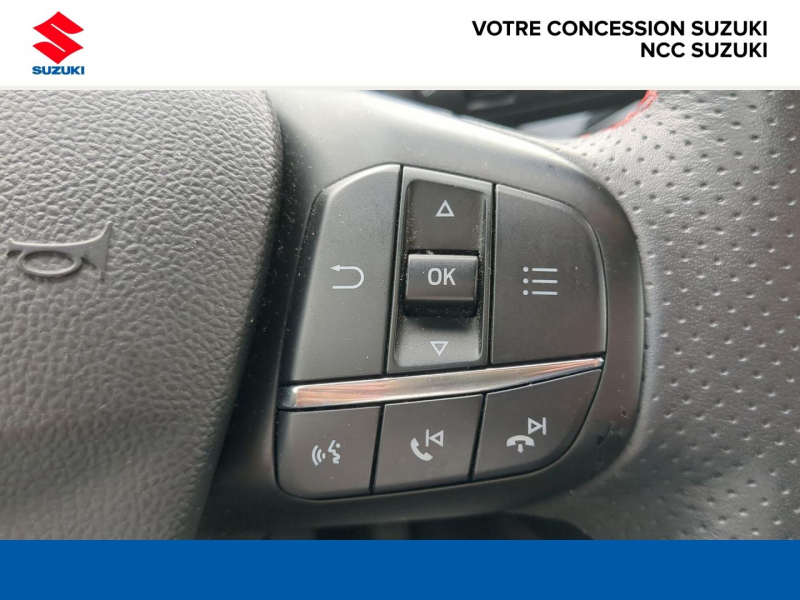 Photo 19 de l’annonce de FORD Kuga d’occasion à vendre à BELLERIVE-SUR-ALLIER